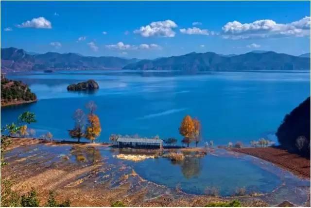 十月的泸沽湖，美轮美奂！
