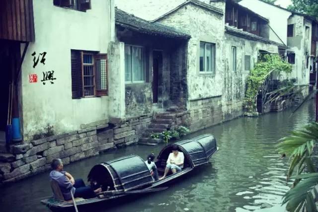 100块钱在上海能干什么？看完你就知道