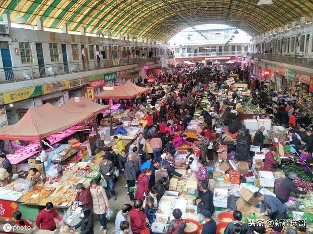 来新疆的甘肃人：我们不是来旅游，挣钱养家过上美好生活是目标