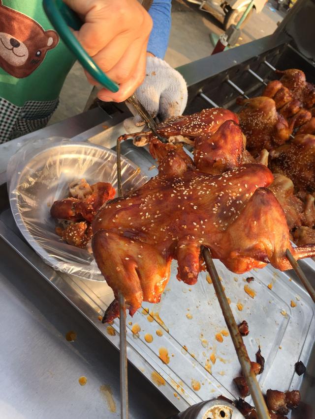 饕餮盛宴，越南正宗摇滚烤鸡，香酥脆，垂涎欲滴