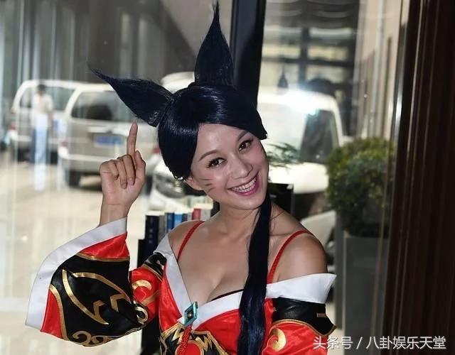 39岁“婷美”广告女神近照大曝光，网友：第四张好像发现了什么！